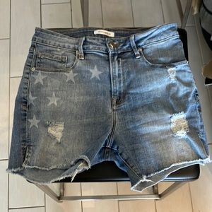 Good American shorts